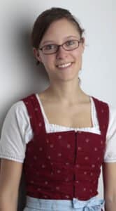 Franziska Obermeyer (Hackbrett/Gitarre)